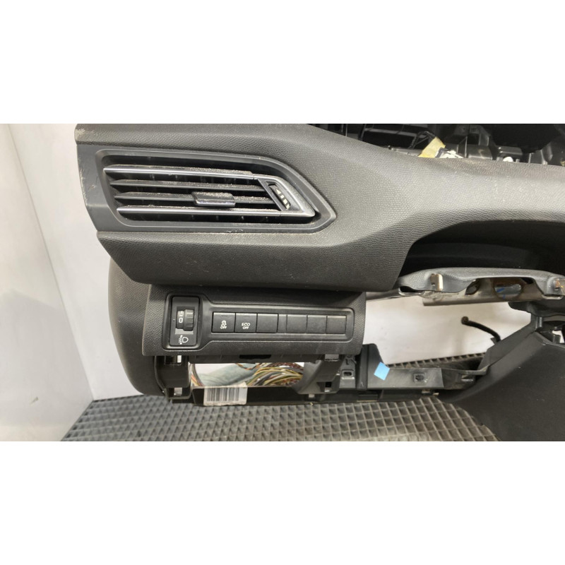 Planche de bord complete PEUGEOT 308 2 Photo n°8
