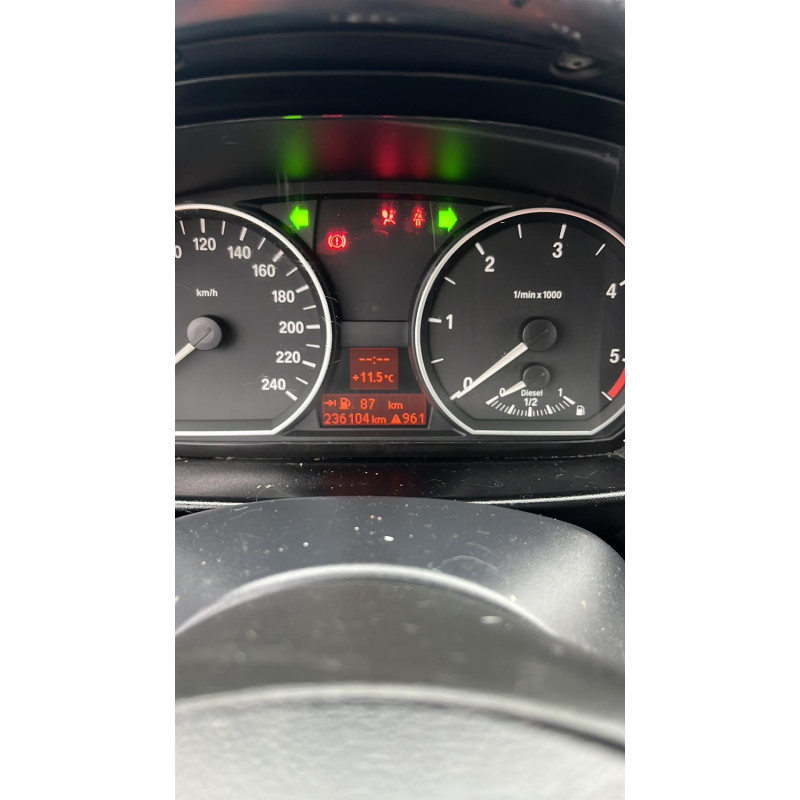 Poignee porte avant droit BMW SERIE 1 E87 Photo n°5