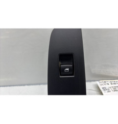 Interrupteur de leve vitre avant droit BMW SERIE 1 E87