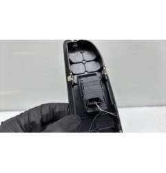Interrupteur de leve vitre avant droit BMW SERIE 1 E87