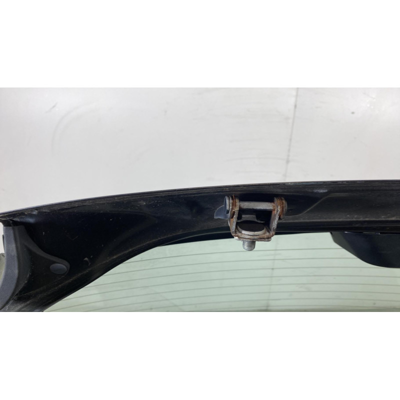 Malle/Hayon arriere TOYOTA YARIS 2 Photo n°3