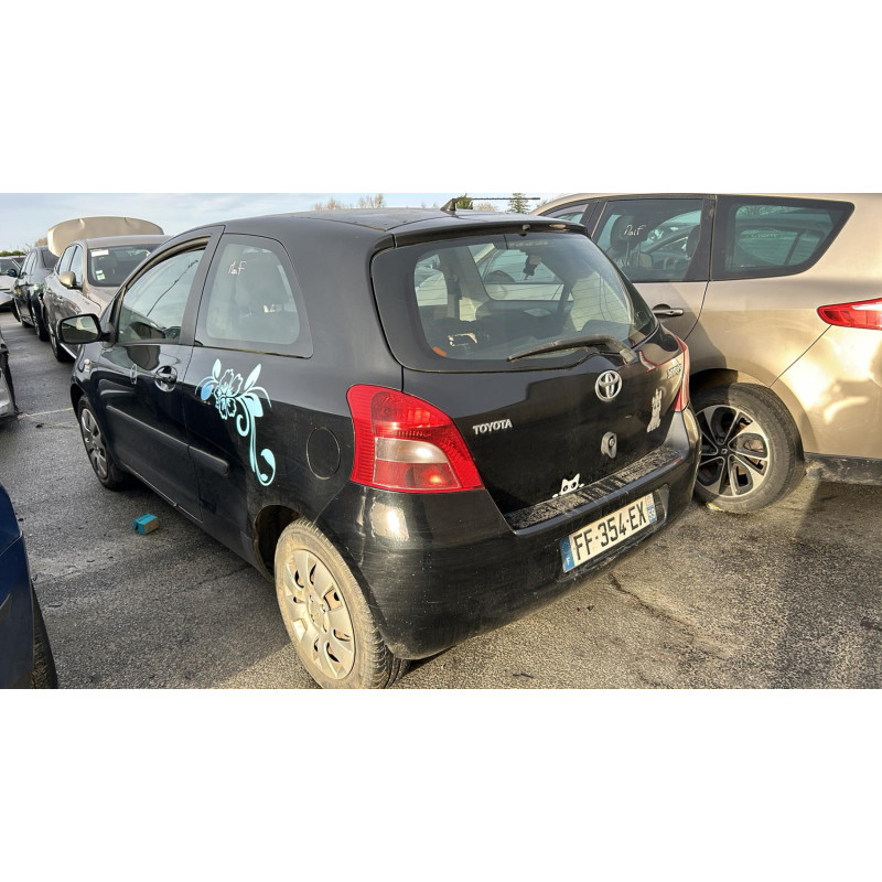 Bloc ABS (freins anti-blocage) TOYOTA YARIS 2 Photo n°11