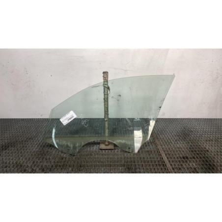 Vitre avant droit BMW SERIE 1 F20 Photo n°1