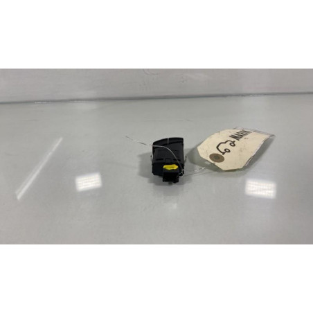 Bouton de warning BMW SERIE 1 F20