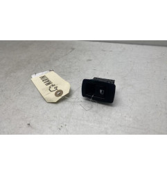 Interrupteur de leve vitre arriere droit BMW SERIE 1 F20