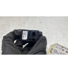 Interrupteur de leve vitre arriere droit BMW SERIE 1 F20