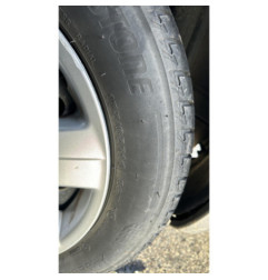 Serrure avant droit TOYOTA YARIS 1