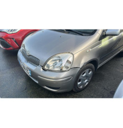 Serrure avant droit TOYOTA YARIS 1