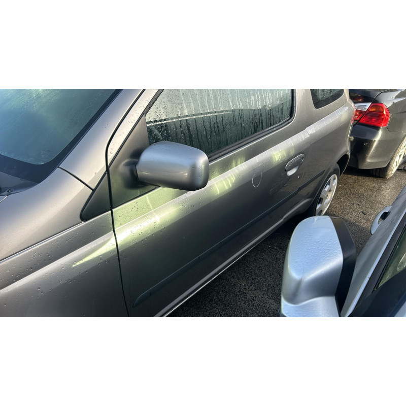 Serrure avant droit TOYOTA YARIS 1 Photo n°17