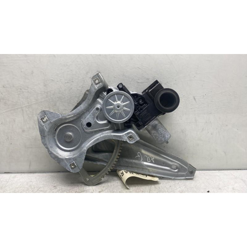 Leve vitre electrique arriere gauche TOYOTA C-HR 1 Photo n°1