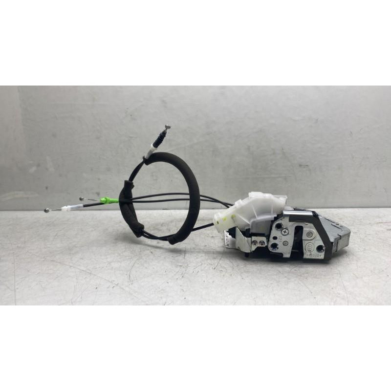 Serrure arriere gauche TOYOTA C-HR 1 Photo n°1