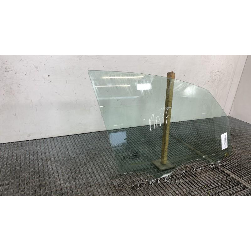 Vitre avant droit HYUNDAI IX 20 Photo n°1
