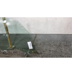 Vitre avant droit HYUNDAI IX 20