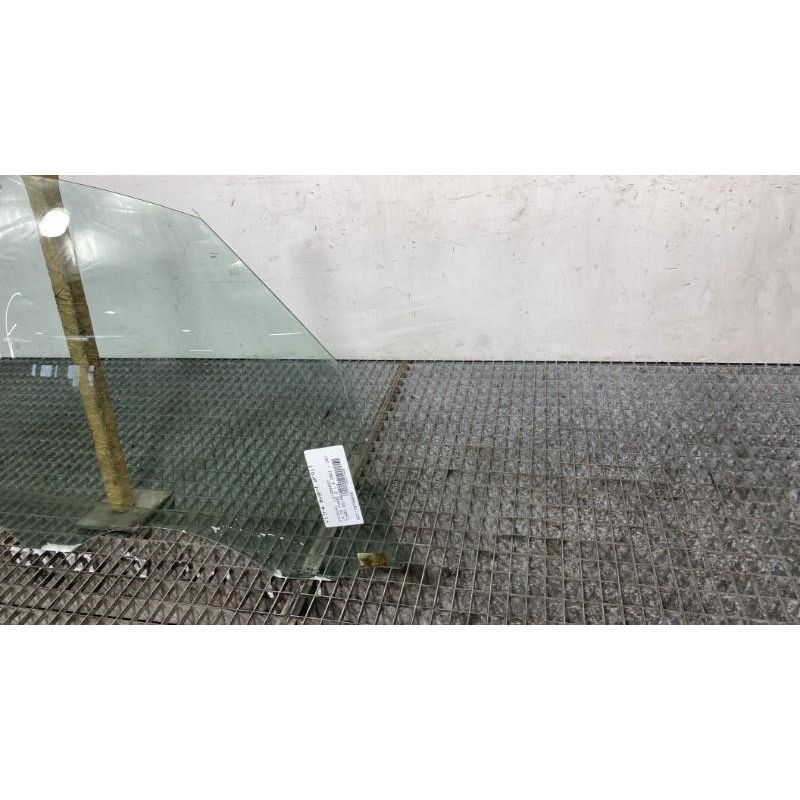 Vitre avant droit HYUNDAI IX 20 Photo n°7