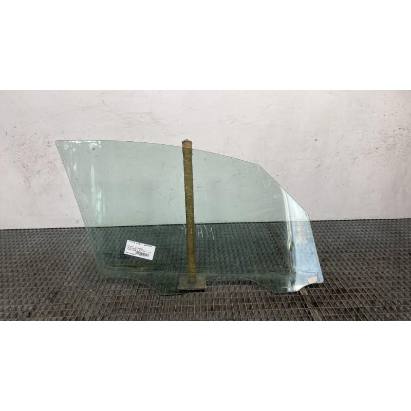 Vitre avant gauche HYUNDAI IX 20 Photo n°6