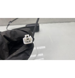 Attache ceinture avant gauche HYUNDAI IX 20