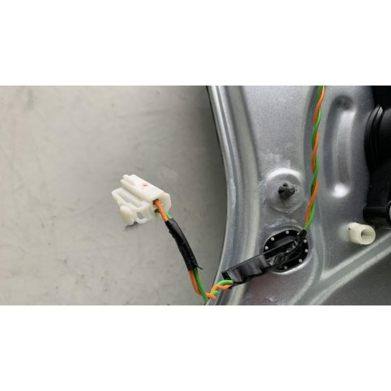Leve vitre electrique arriere droit HYUNDAI IX 20 Photo n°7