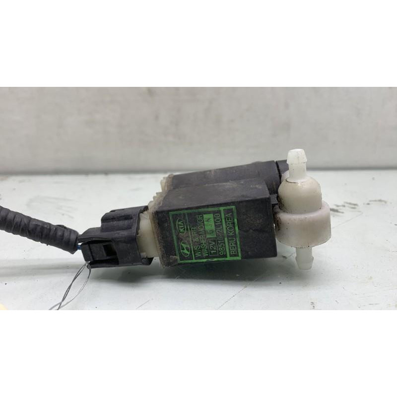 Pompe lave glace avant HYUNDAI IX 20 Photo n°3