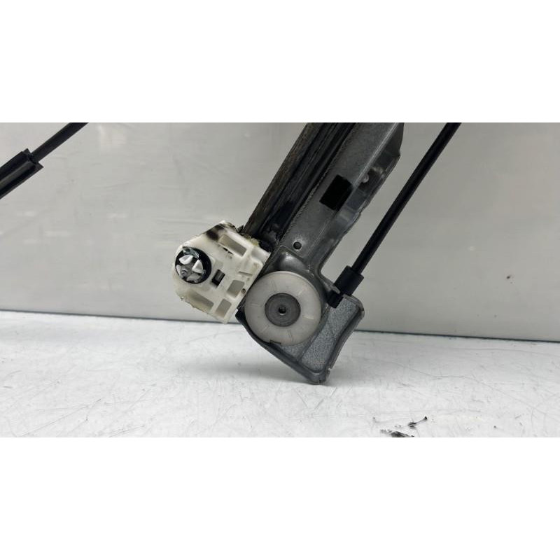 Leve vitre electrique avant gauche RENAULT KANGOO 2 Photo n°6