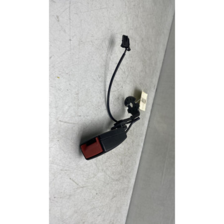 Attache ceinture arriere droit AUDI A1 1 Photo n°1