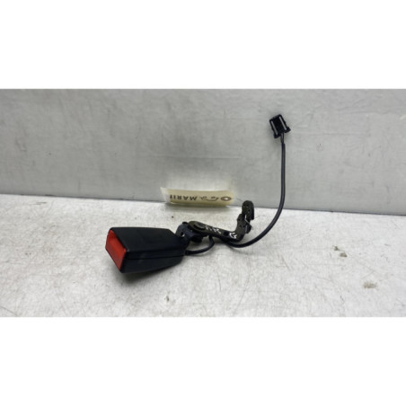 Attache ceinture arriere gauche AUDI A1 1 Photo n°1