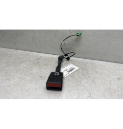 Attache ceinture avant droit DACIA DUSTER 2