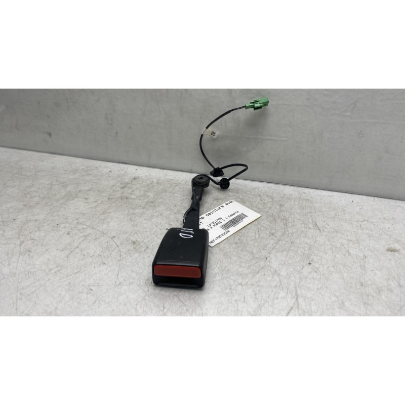 Attache ceinture avant droit DACIA DUSTER 2 Photo n°4