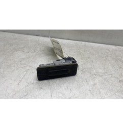 Bouton de coffre DACIA DUSTER 2