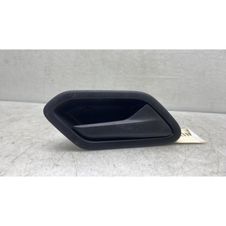Poignee interieur avant droit DACIA DUSTER 2