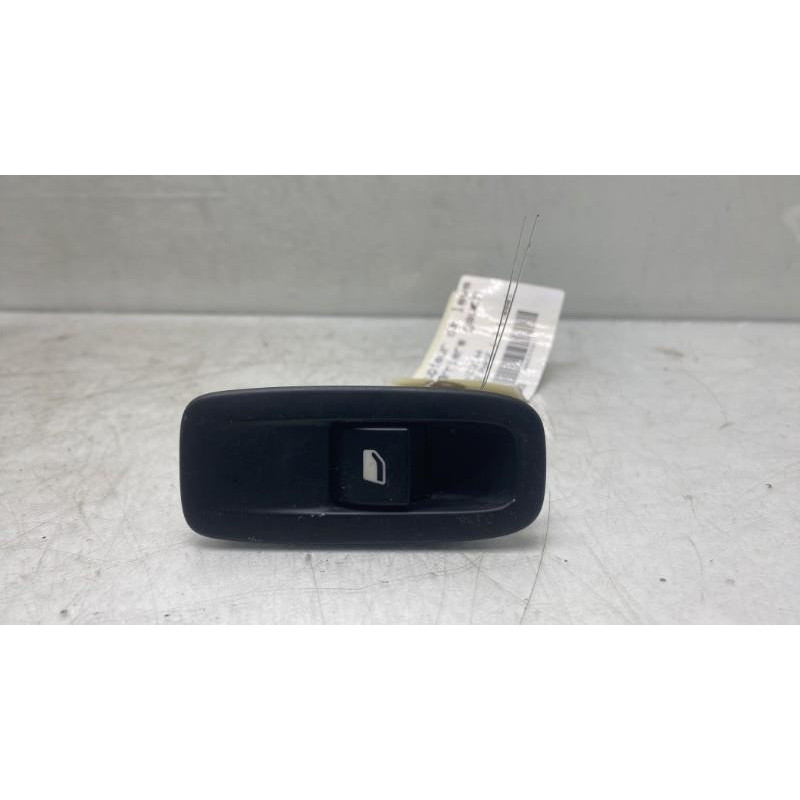 Interrupteur de leve vitre arriere gauche CITROEN C4 PICASSO 2 Photo n°3