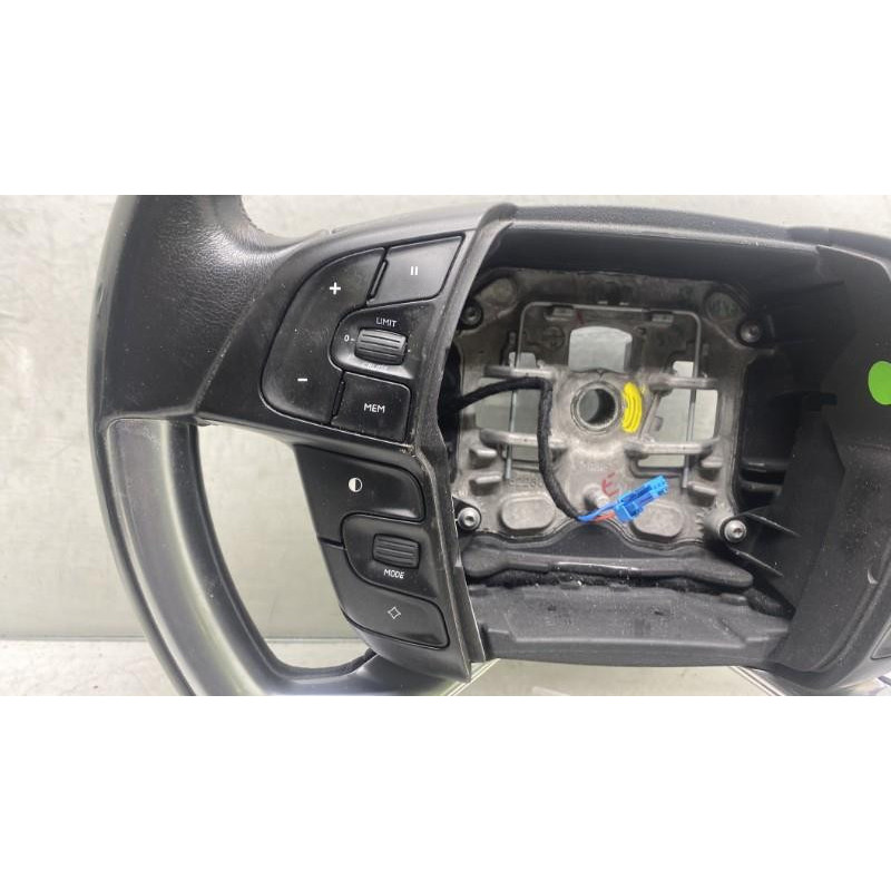 Volant CITROEN C4 PICASSO 2 Photo n°4