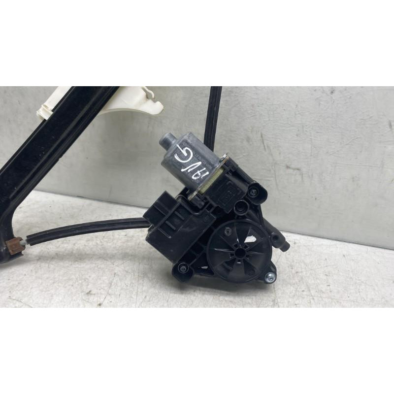 Leve vitre electrique arriere gauche VOLKSWAGEN GOLF 7 Photo n°5