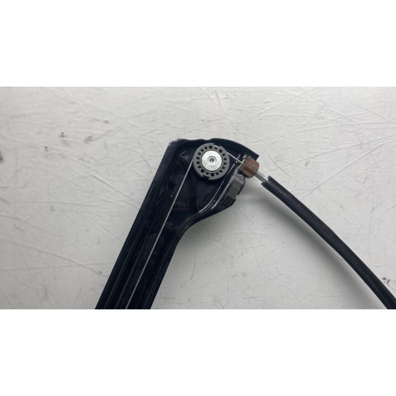Leve vitre electrique avant droit VOLKSWAGEN GOLF 7 Photo n°2