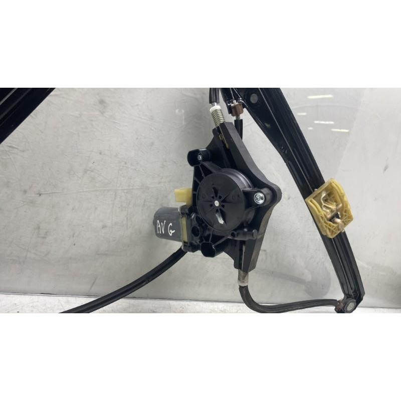 Leve vitre electrique avant gauche VOLKSWAGEN GOLF 7 Photo n°6