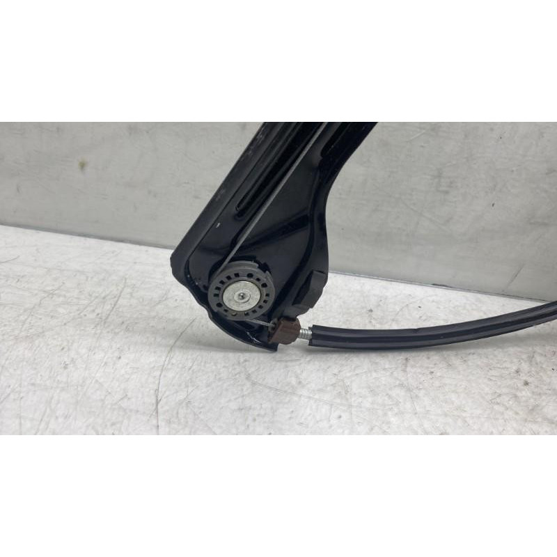 Leve vitre electrique avant gauche VOLKSWAGEN GOLF 7 Photo n°8
