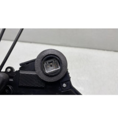Serrure avant droit TOYOTA YARIS 2
