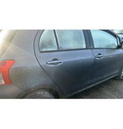 Serrure avant droit TOYOTA YARIS 2