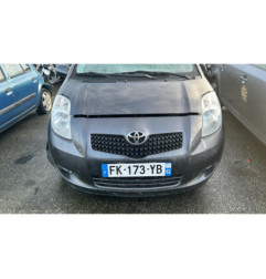 Serrure avant droit TOYOTA YARIS 2