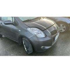 Serrure avant droit TOYOTA YARIS 2