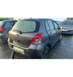 Serrure avant droit TOYOTA YARIS 2