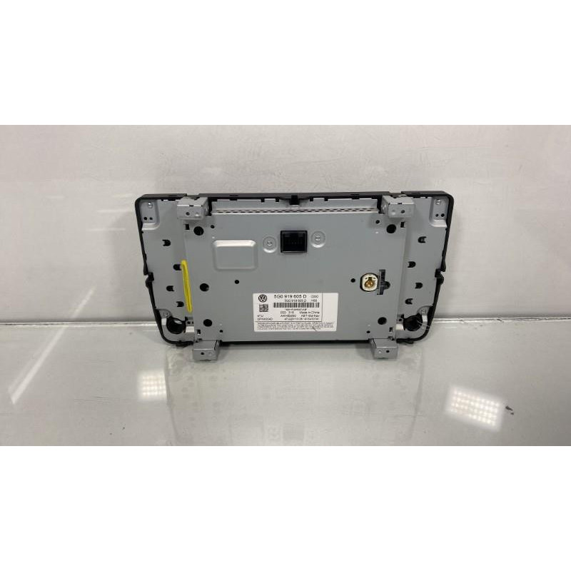 Ecran GPS VOLKSWAGEN GOLF 7 Photo n°1