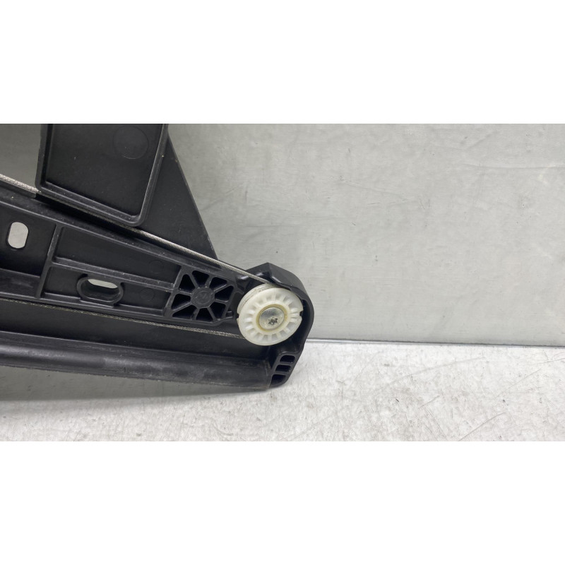Leve vitre electrique avant droit PEUGEOT RIFTER Photo n°5