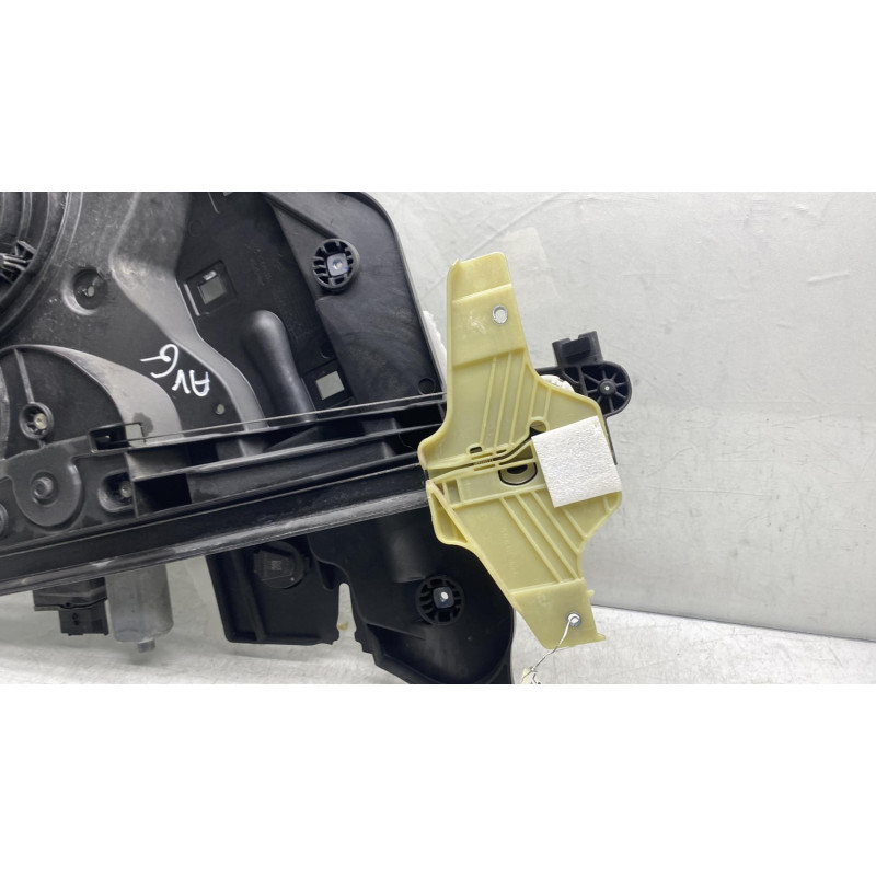 Leve vitre electrique avant gauche PEUGEOT RIFTER Photo n°3