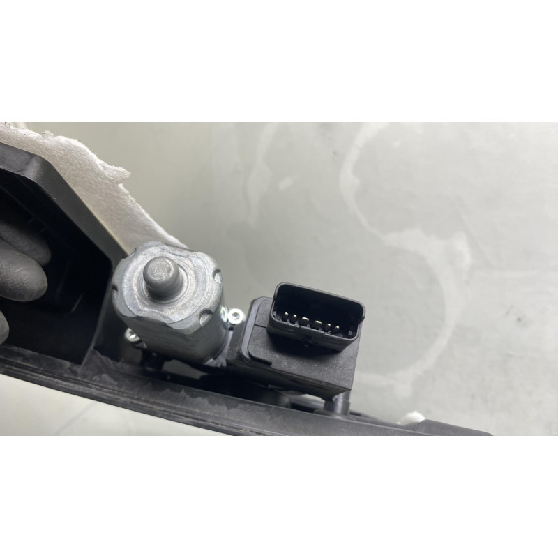 Leve vitre electrique avant gauche PEUGEOT RIFTER Photo n°4