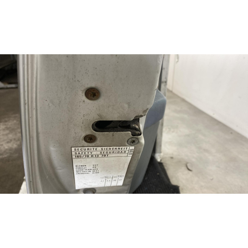 Porte avant gauche PEUGEOT 309 Photo n°6