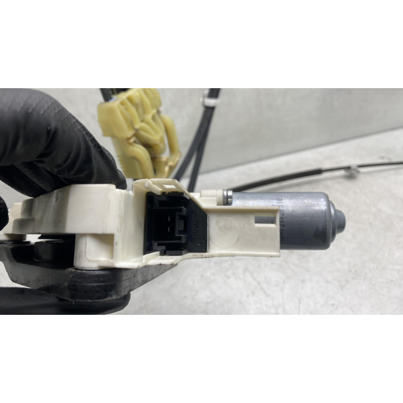 Leve vitre electrique avant droit AUDI A1 1 Photo n°8