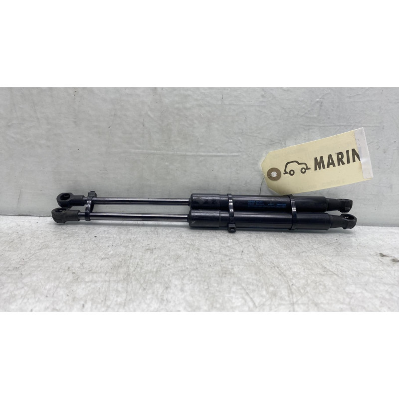 Verin de capot AUDI A1 1 Photo n°3