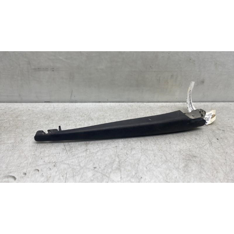 Bras essuie glace arriere RENAULT MEGANE 3 Photo n°1