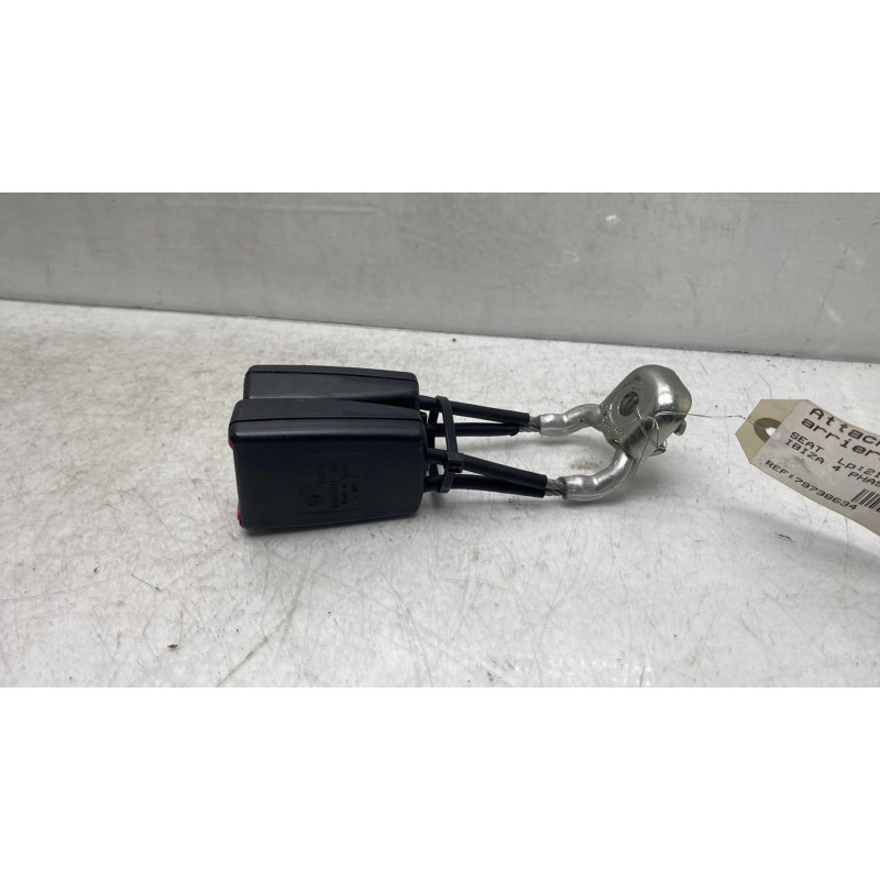 Attache ceinture arriere gauche SEAT IBIZA 4 Photo n°3