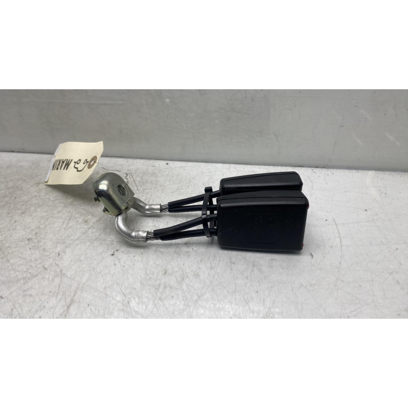 Attache ceinture arriere gauche SEAT IBIZA 4 Photo n°4